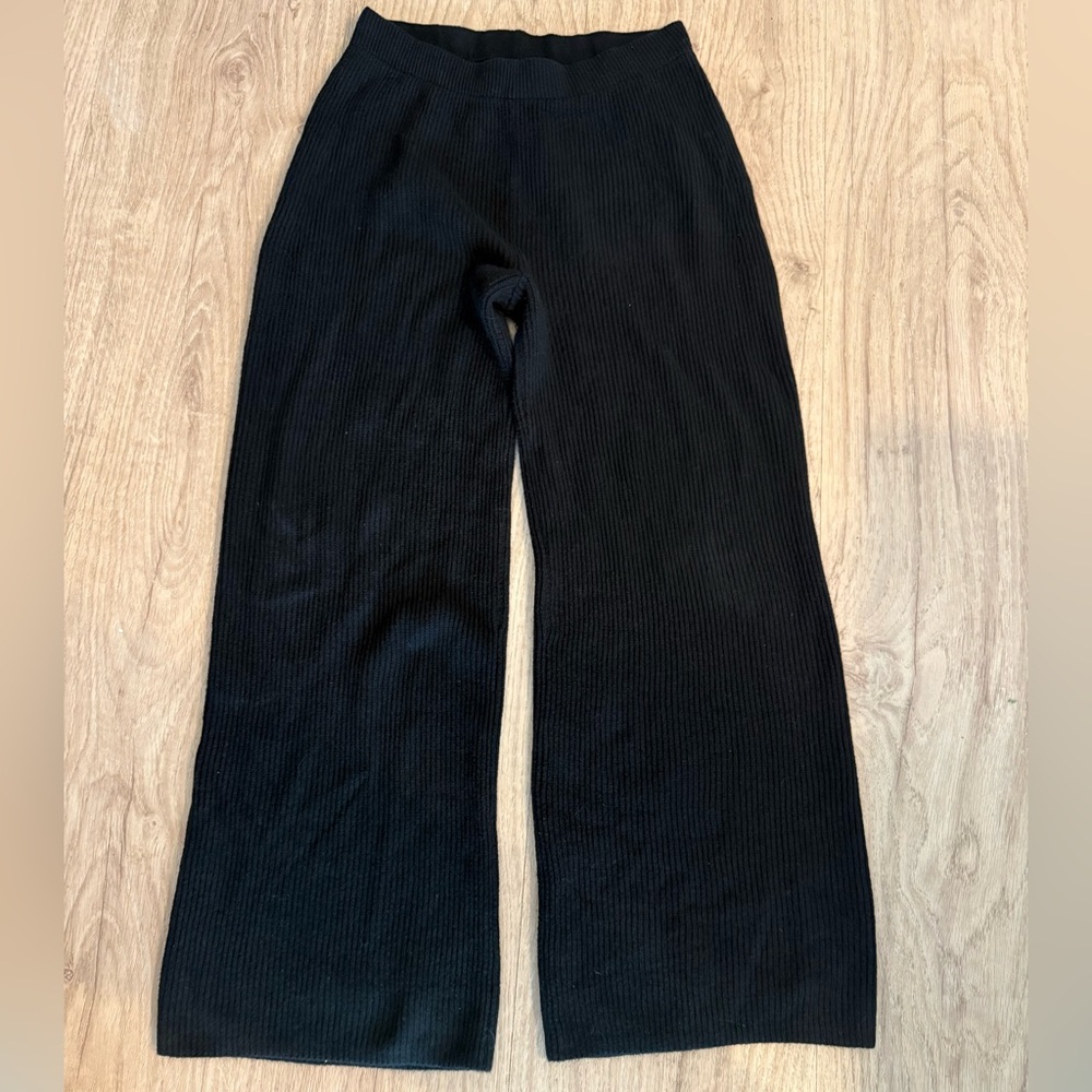 Gap sweater pants